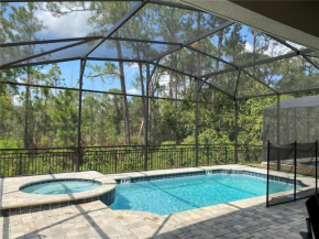 Exquisite Luxury Home with Pool Retreat - Solara - 8949